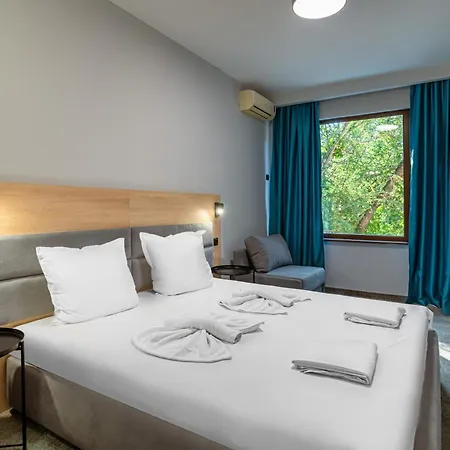 Preslav Hotel 3*