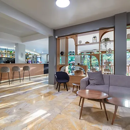 Preslav מלון גולדן סנדס