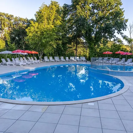 Hotell Preslav 3*