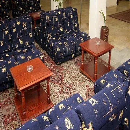 Preslav מלון גולדן סנדס